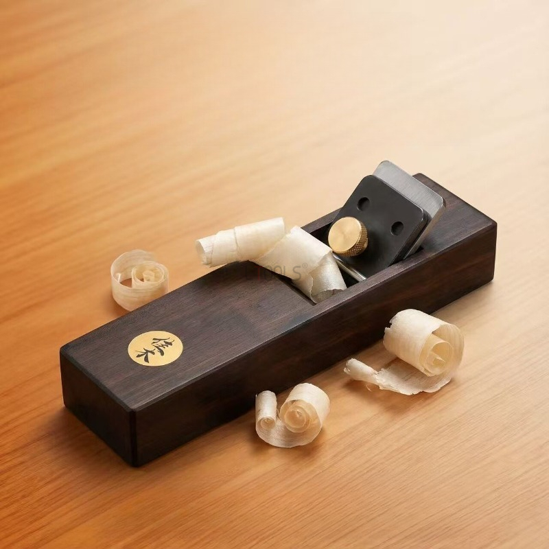 Strug płaski w stylu japońskim – Woodworking In Japanese recenzja i cena